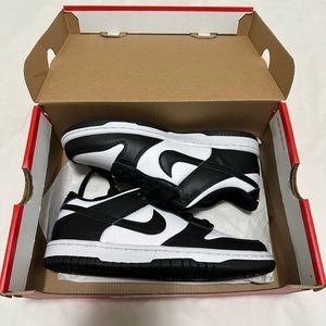 Nike Panda Dunks